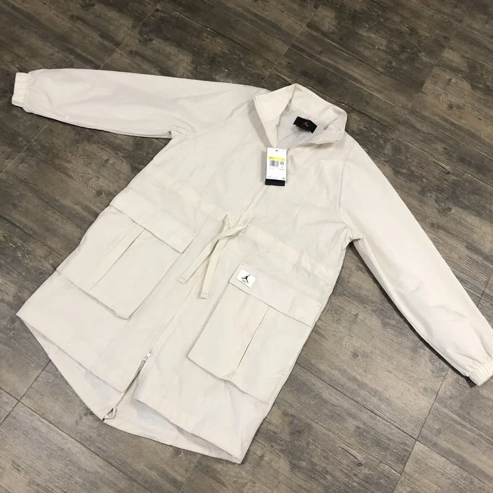 NWT Jordan Essentials Women's Oversized Jacket‎ Size Small DM5197-104 $120